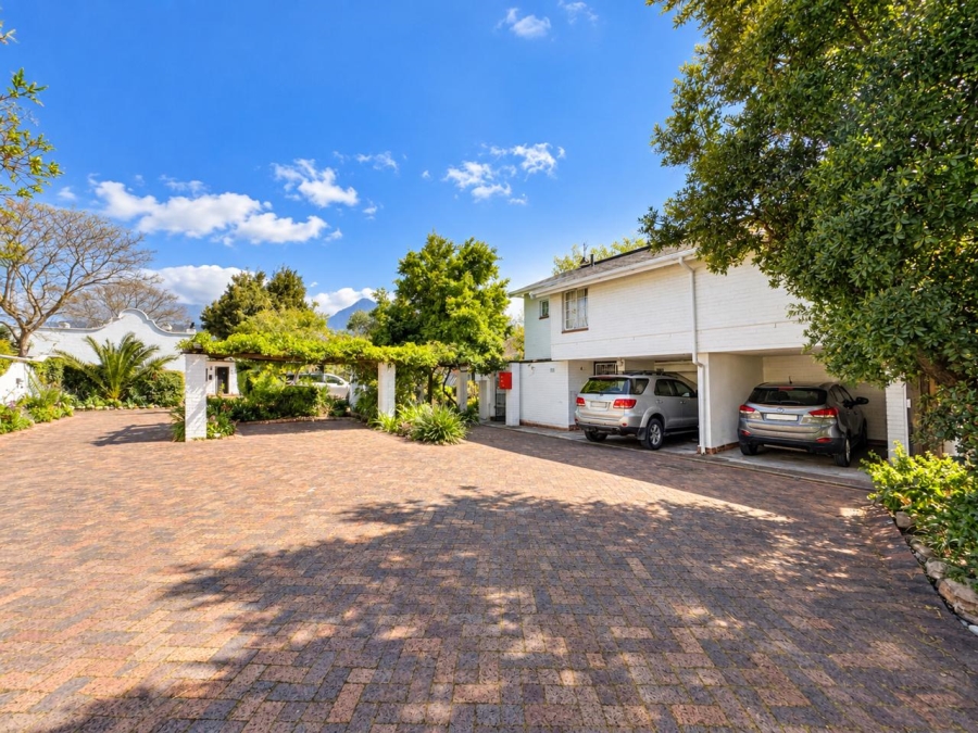 3 Bedroom Property for Sale in Kenilworth Western Cape